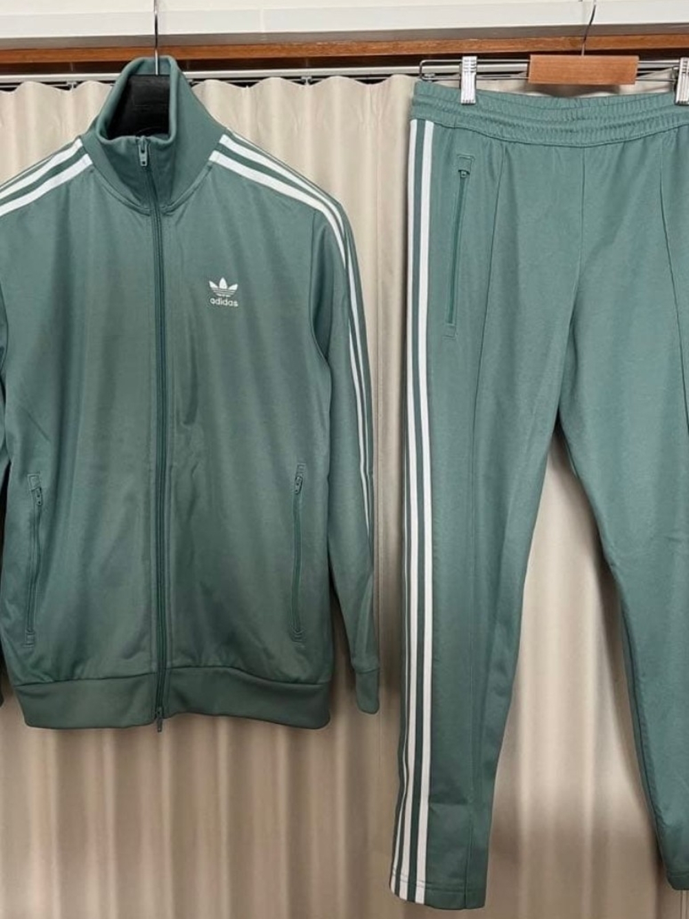 adidas Men’s Green Three-Stripe Track Jacket & Pants Set